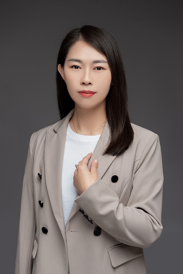 客户经理：巴素娟